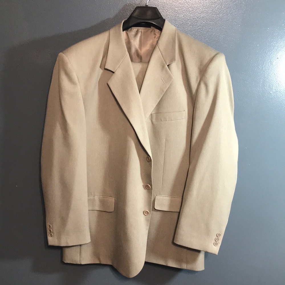 Men’s Suit by Midtown Man